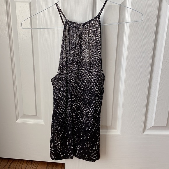 Joie Black and White Graphic Silk Top - Picture 7 of 8